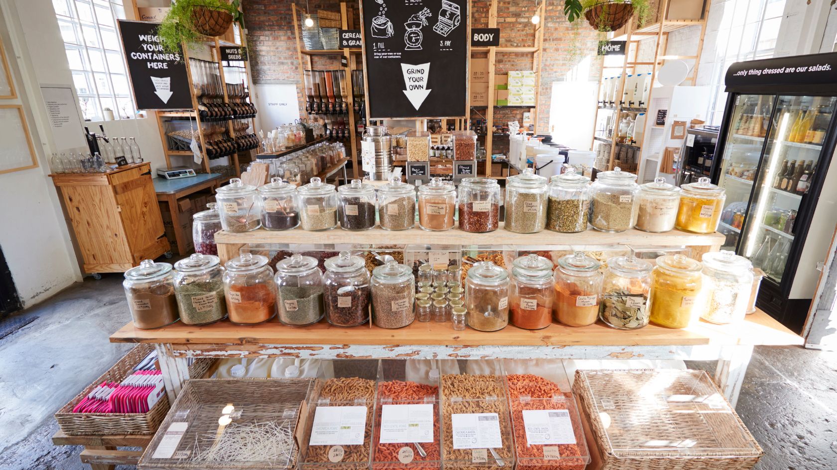 sustainable shopping tips support local