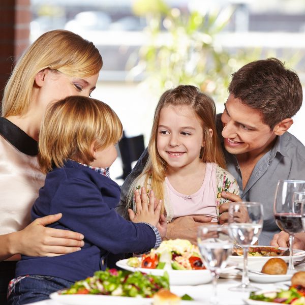 Where to Celebrate Mothers Day in Lauderhill dining in lauderhill